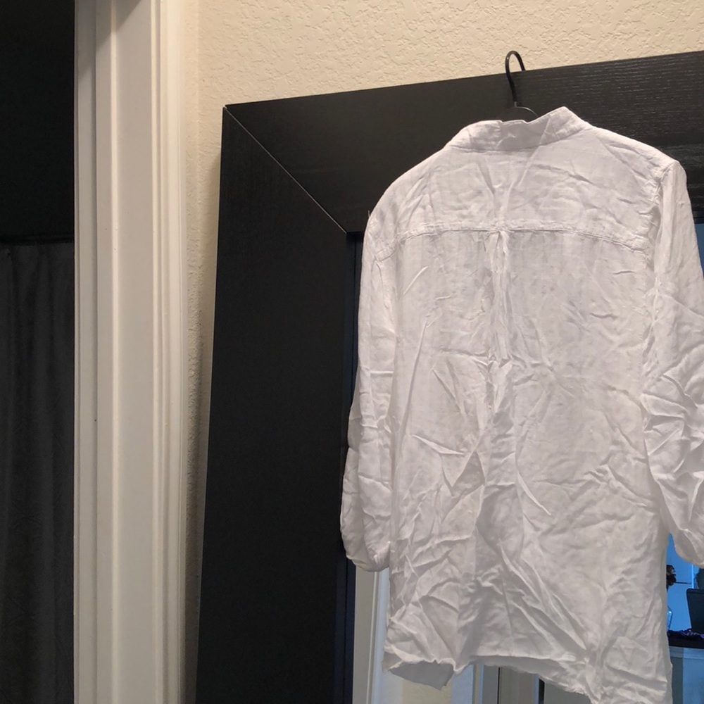 Clear Out Elan Wrap Front White Tunic - image 4